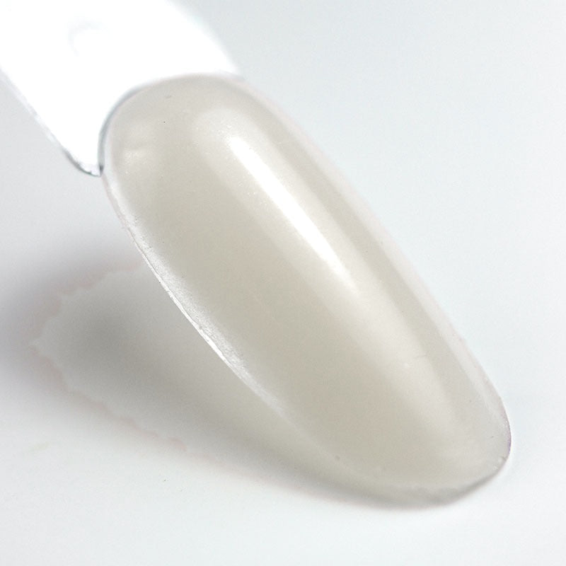 future-polygel-latte-30g-brillbird - nuanță pe tips