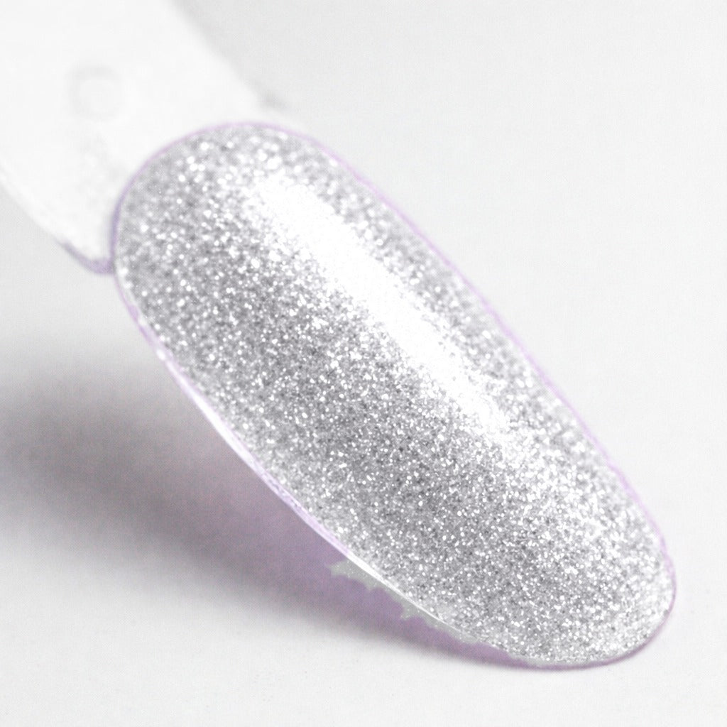 liquid-future-polygel-silver-15-ml-brillbird - nuanță pe tips